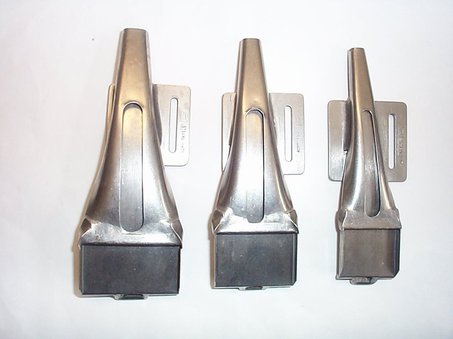 Grau casing attachments